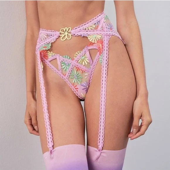 NWT For Love & Lemons x VS Gia Thong Panty Size Large - Picture 2 of 16